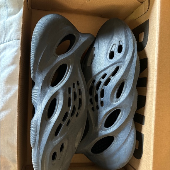 Yeezy foam runner - Picture 2 of 7